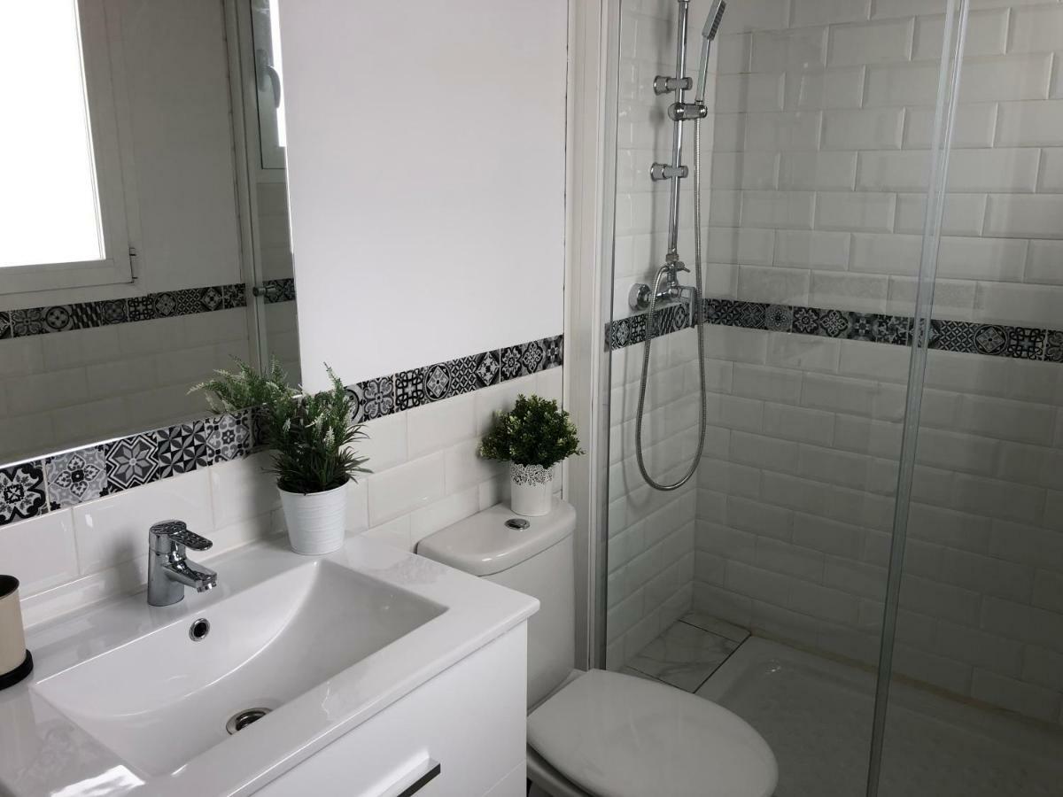 Apartamento Malagueta 1 Linea Playa Centro Málaga Dış mekan fotoğraf